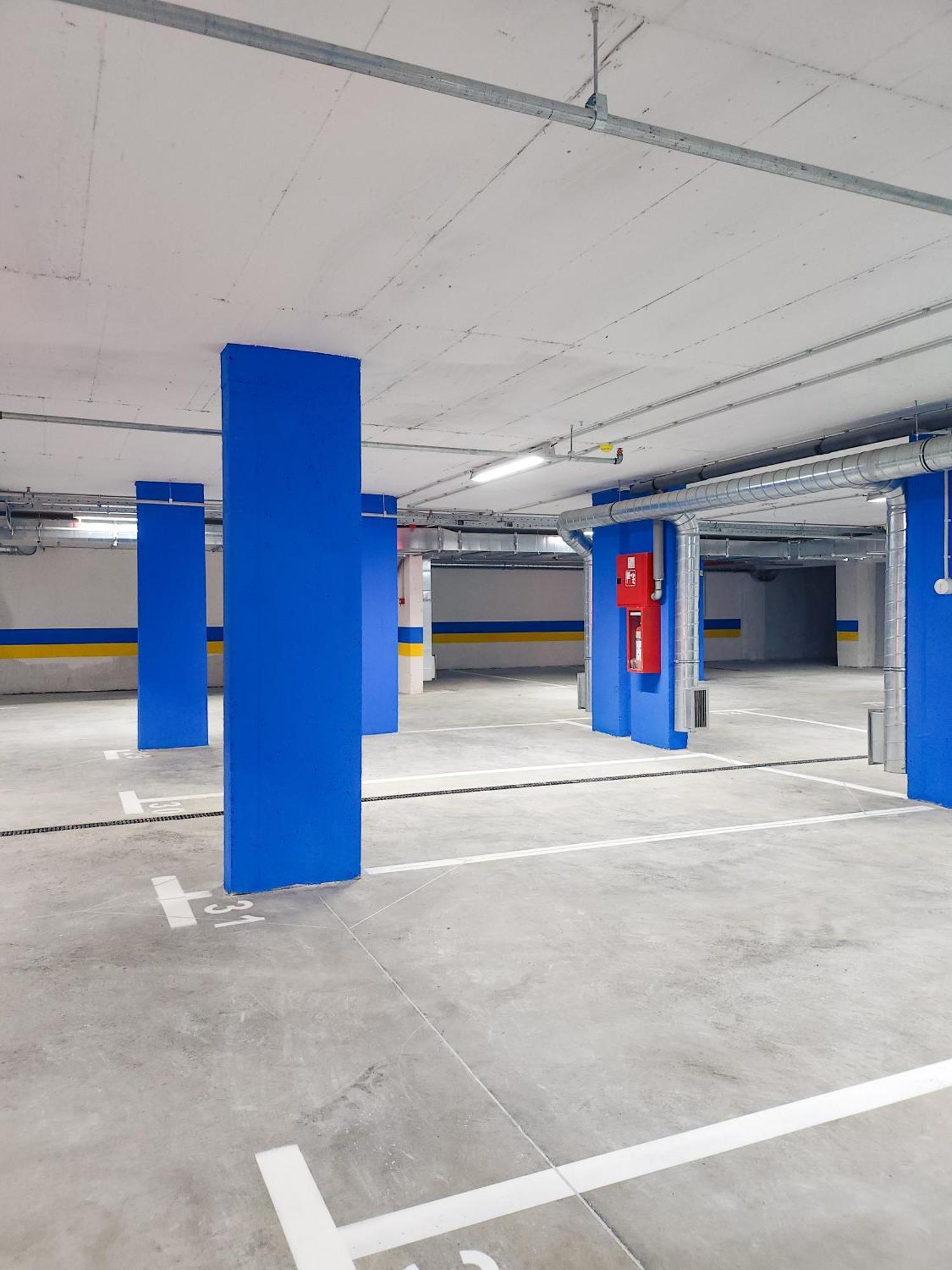 Oota Soko With Parking Garage Apartment Kragujevac Luaran gambar